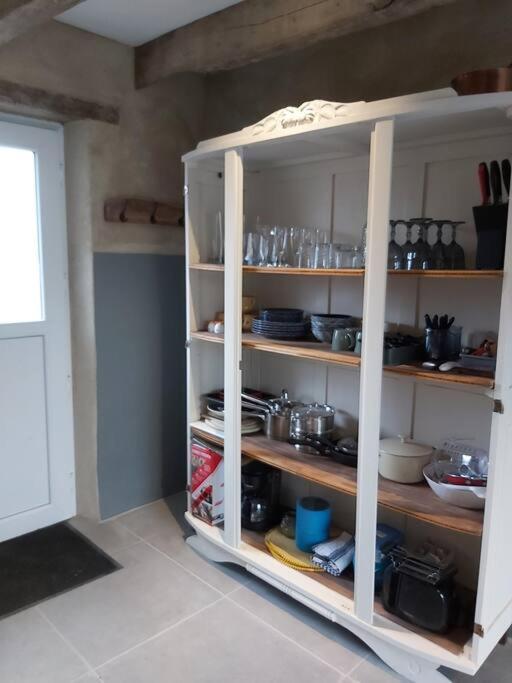 Beautiful 2 Bed Cottage With Swimming Pool Pagéas Exteriör bild