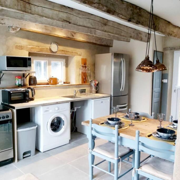 Beautiful 2 Bed Cottage With Swimming Pool Pagéas Exteriör bild