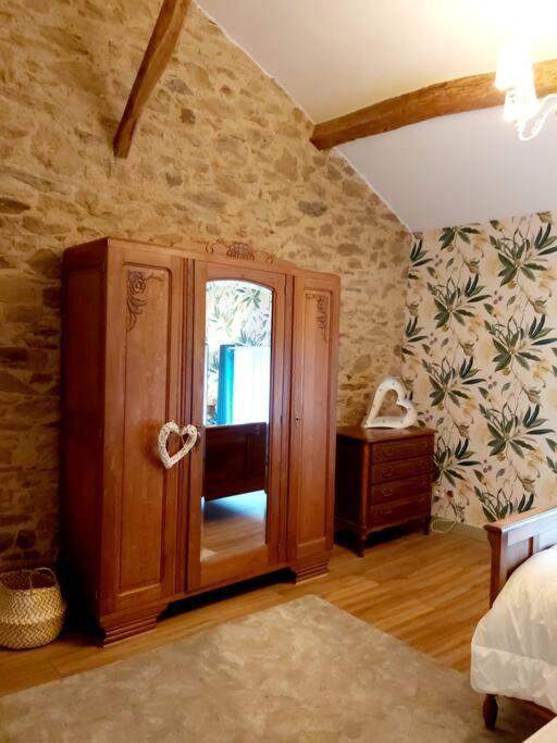 Beautiful 2 Bed Cottage With Swimming Pool Pagéas Exteriör bild