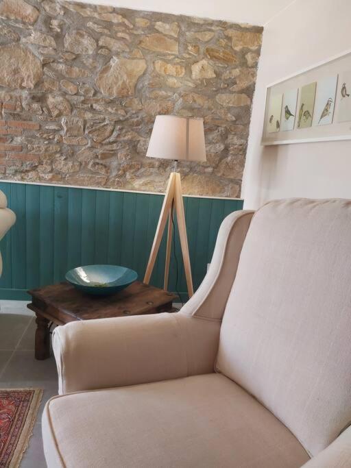 Beautiful 2 Bed Cottage With Swimming Pool Pagéas Exteriör bild