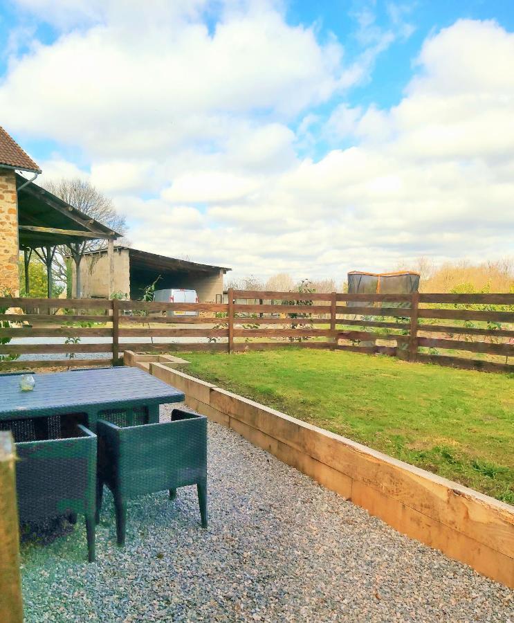 Beautiful 2 Bed Cottage With Swimming Pool Pagéas Exteriör bild