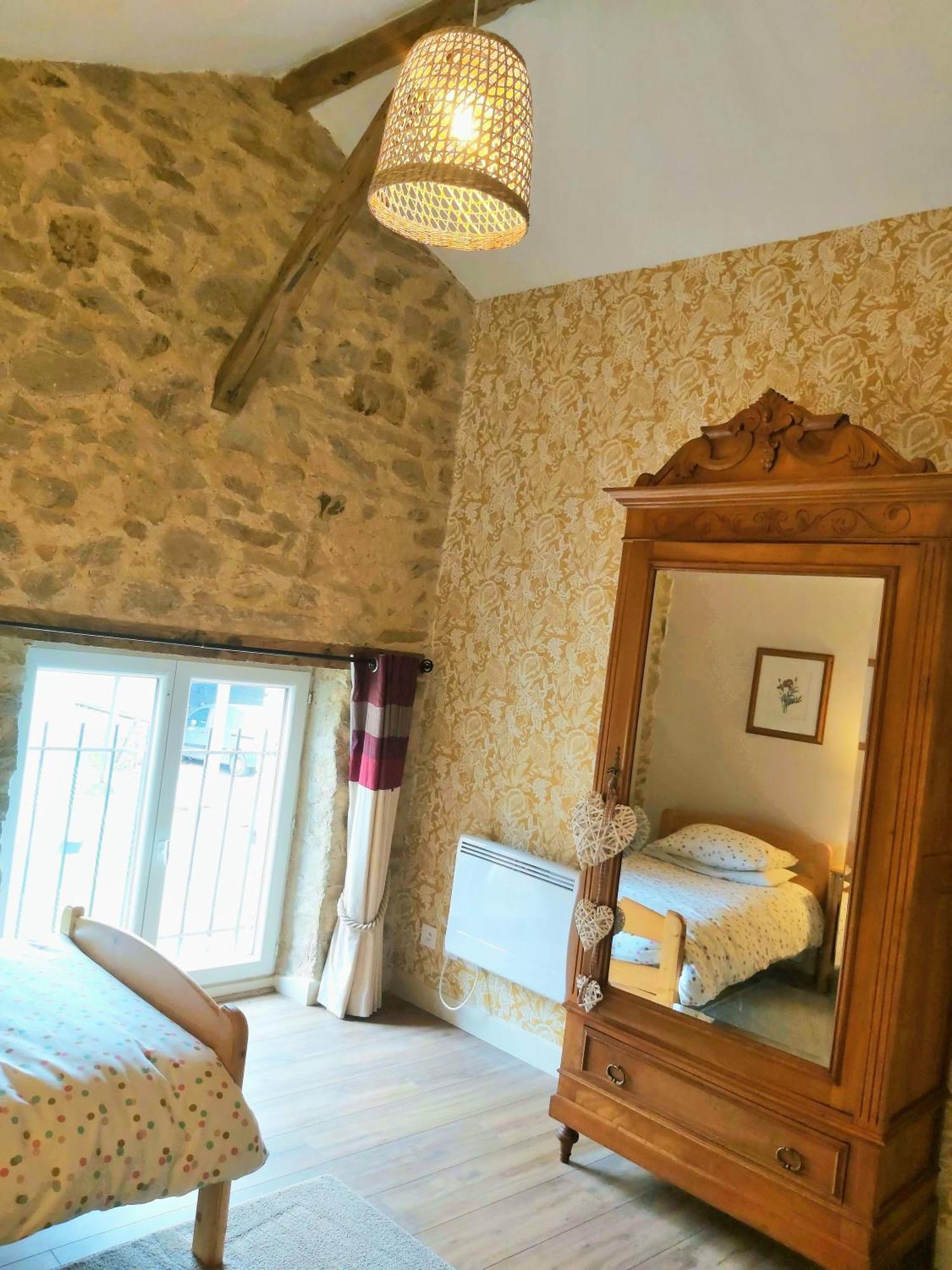 Beautiful 2 Bed Cottage With Swimming Pool Pagéas Exteriör bild