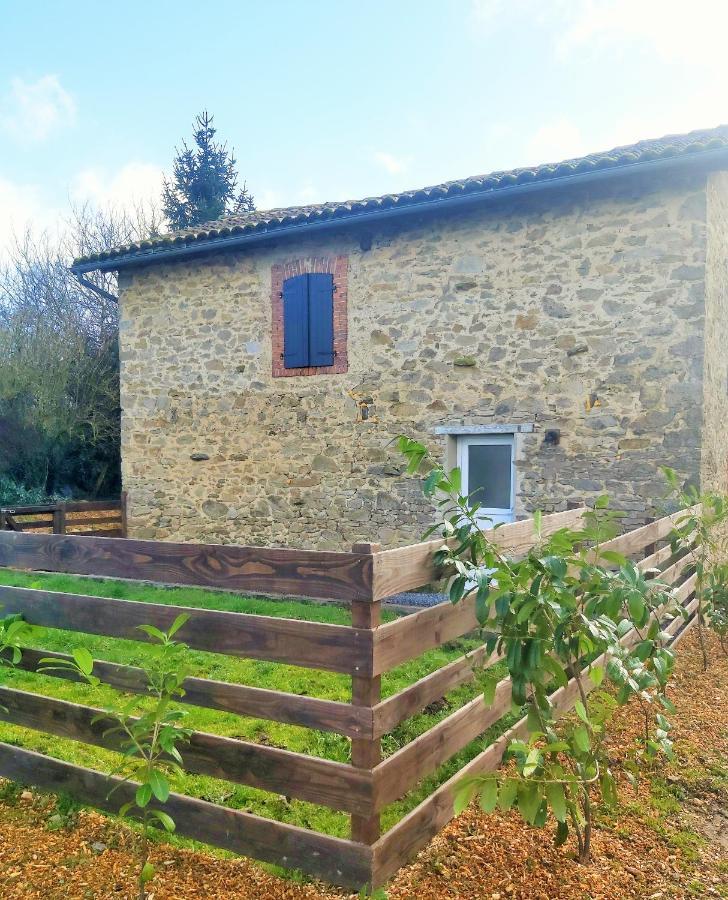 Beautiful 2 Bed Cottage With Swimming Pool Pagéas Exteriör bild
