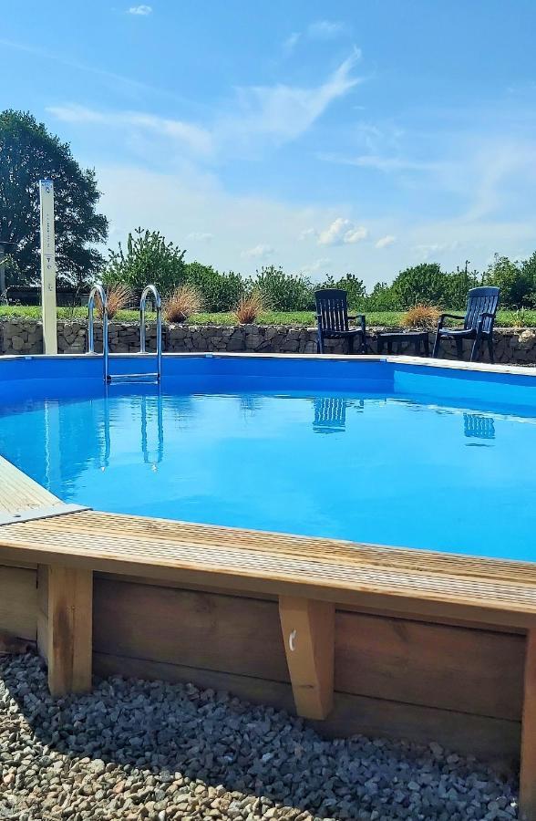Beautiful 2 Bed Cottage With Swimming Pool Pagéas Exteriör bild